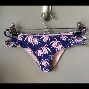 NWOT Acacia Blue Island Orchid Bottoms Size Large